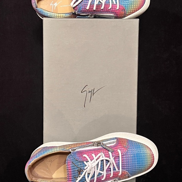 Giuseppe Zanotti - multi- color tennis shoes,,,,,, size 41,, worn one time . - Picture 6 of 7